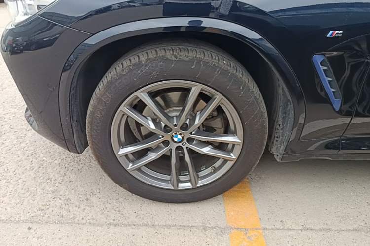 Used BMW X3 2020 xDrive28i M Sport Package Left Front Wheel Hub