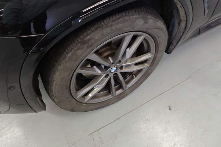 Used BMW X3 2020 xDrive25i M Sport Package Left Front Wheel Hub