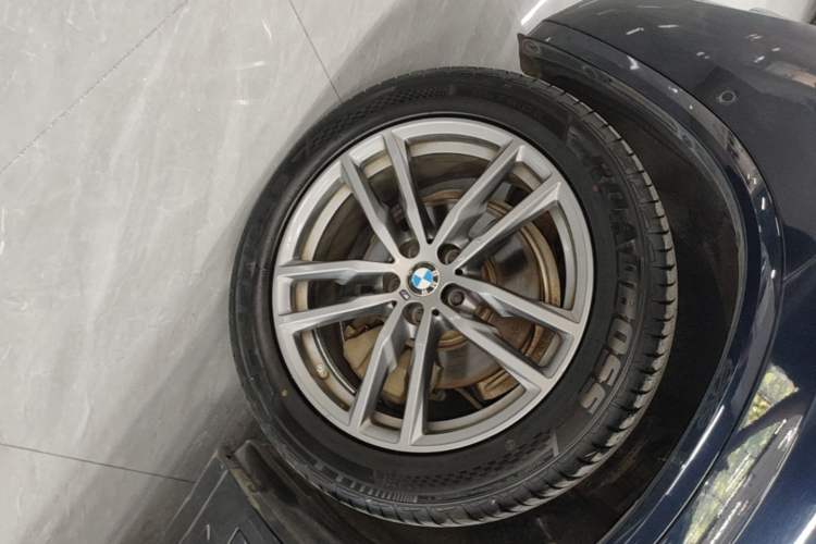Used BMW X3 2020 xDrive25i M Sport Package Left Front Wheel Hub