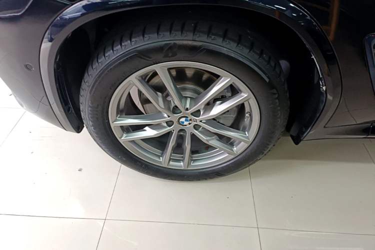 Used BMW X3 2020 xDrive25i M Sport Package Left Front Wheel Hub