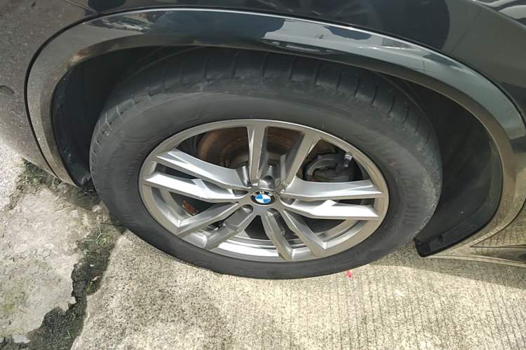 Used BMW X3 2020 xDrive25i M Sport Package Left Front Wheel Hub