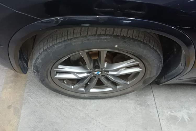 Used BMW X3 2020 xDrive25i M Sport Package Left Front Wheel Hub