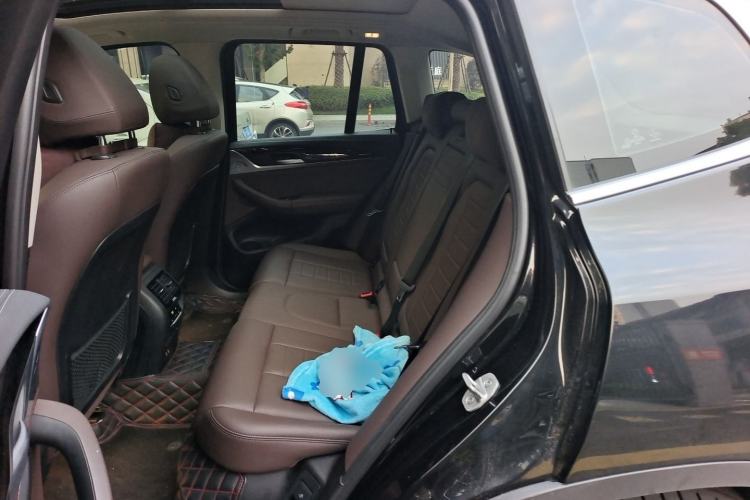 Used BMW X3 2020 xDrive25i Luxury Package Left Rear Seat