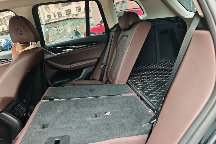 Used BMW X3 2020 xDrive25i M Sport Package Left Rear Seat