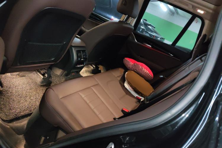 Used BMW X3 2020 xDrive25i M Sport Package Left Rear Seat