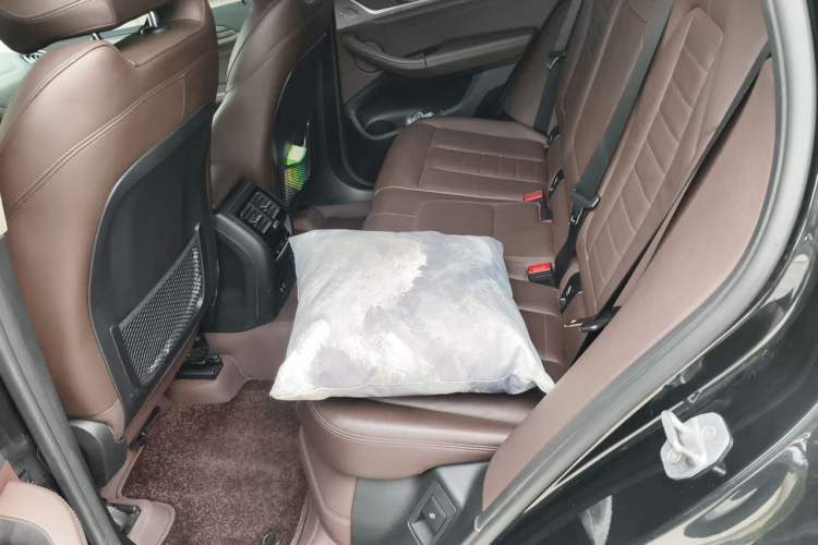 Used BMW X3 2020 xDrive28i M Sport Package Left Rear Seat