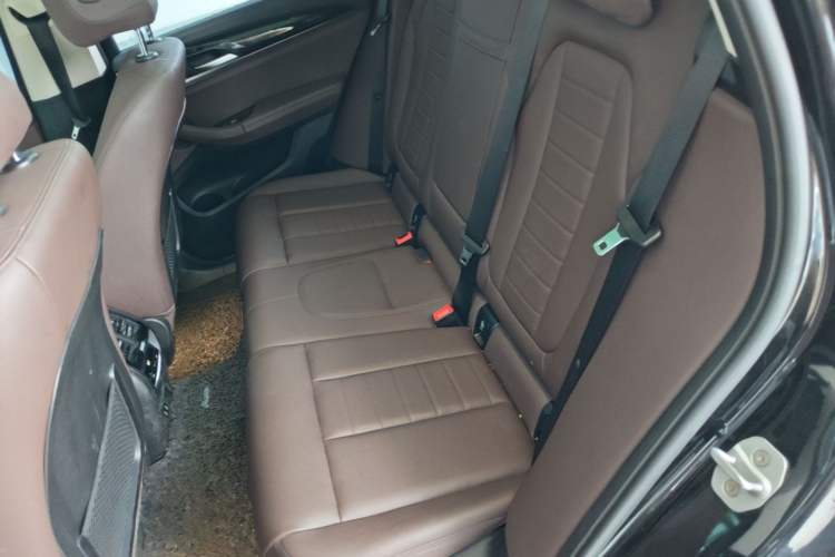 Used BMW X3 2020 xDrive25i M Sport Package Left Rear Seat