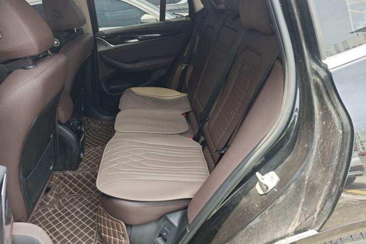 Used BMW X3 2020 xDrive25i M Sport Package Left Rear Seat
