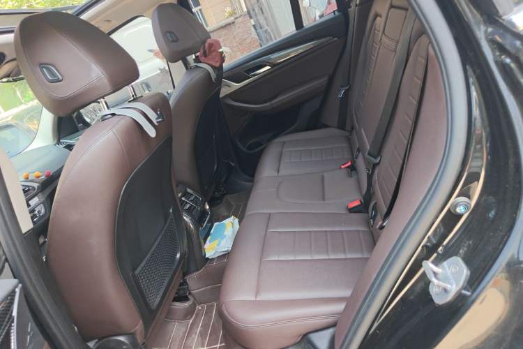 Used BMW X3 2020 xDrive25i Luxury Package Left Rear Seat