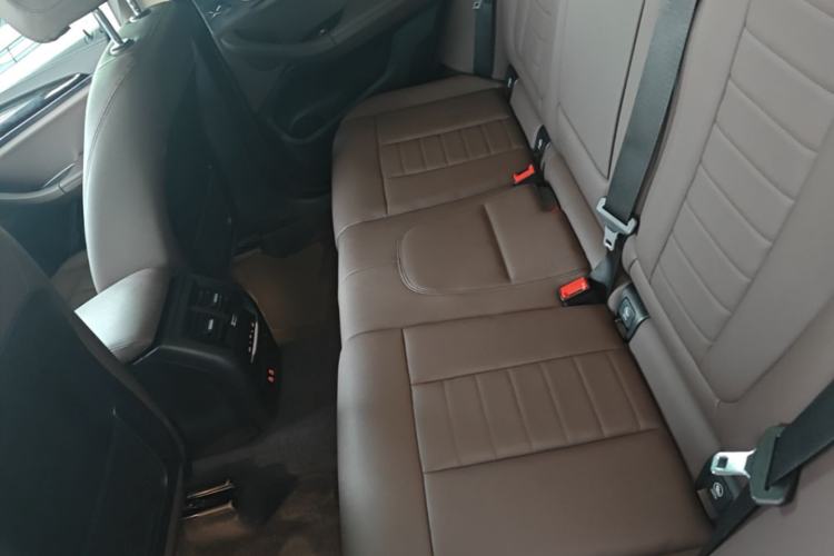 Used BMW X3 2020 xDrive25i M Sport Package Left Rear Seat