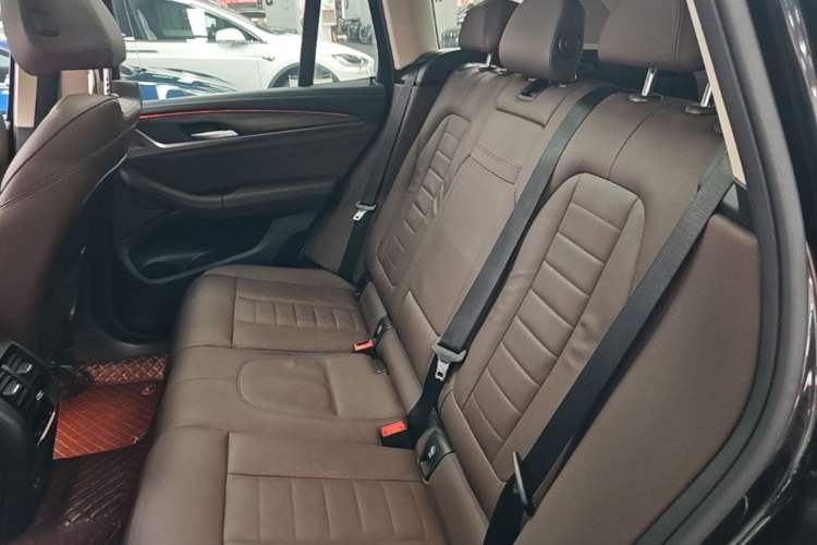 Used BMW X3 2020 xDrive28i Luxury Package Left Rear Seat