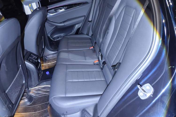 Used BMW X3 2020 xDrive25i M Sport Package Left Rear Seat