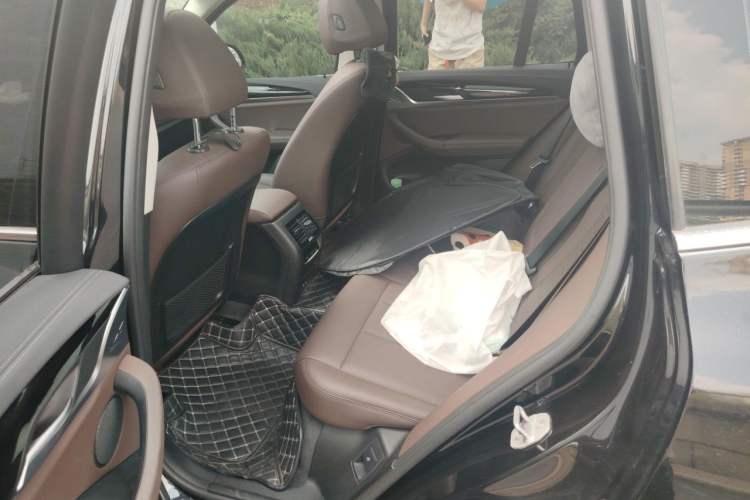 Used BMW X3 2020 xDrive25i Luxury Package Left Rear Seat