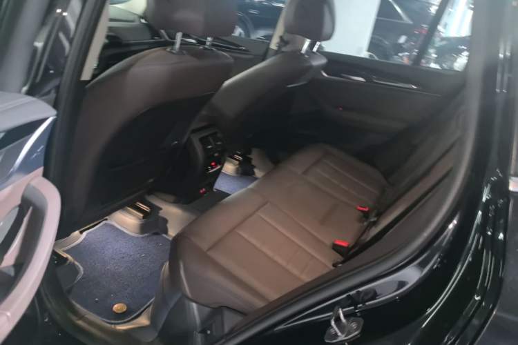 Used BMW X3 2020 xDrive25i M Sport Package Left Rear Seat