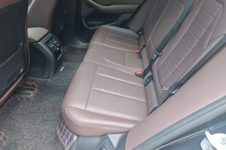Used BMW X3 2020 xDrive25i M Sport Package Left Rear Seat