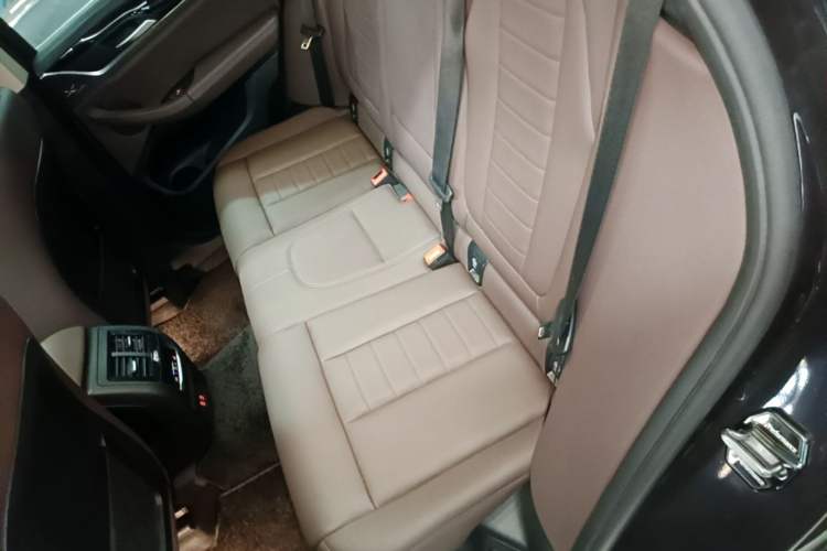 Used BMW X3 2020 xDrive25i M Sport Package Left Rear Seat