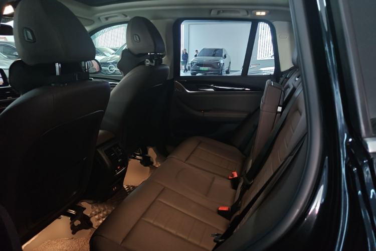 Used BMW X3 2020 xDrive25i M Sport Package Left Rear Seat