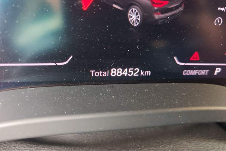 Used BMW X3 2020 xDrive25i M Sport Package Odometer Close Up