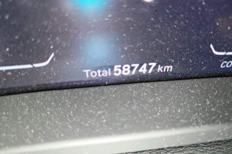Used BMW X3 2020 xDrive30i Luxury Model with M Sport Package Odometer Close Up
