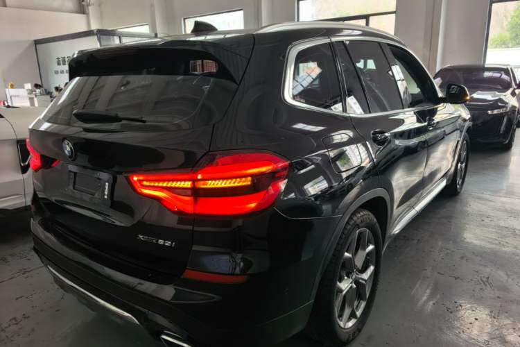 Used BMW X3 2020 xDrive28i Luxury Package Rear Right 45 Deg