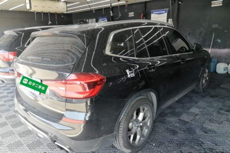 Used BMW X3 2020 xDrive28i Luxury Package Rear Right 45 Deg