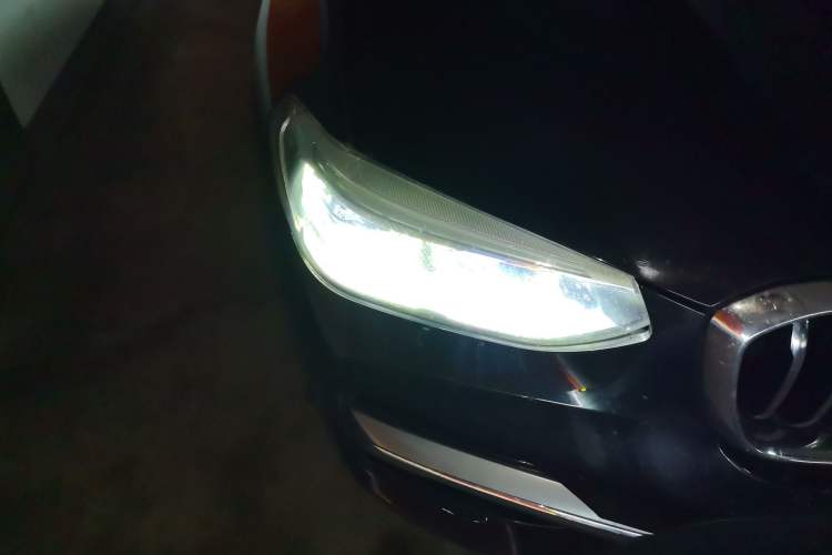 Used BMW X3 2020 xDrive28i Luxury Package Right Front Headlight