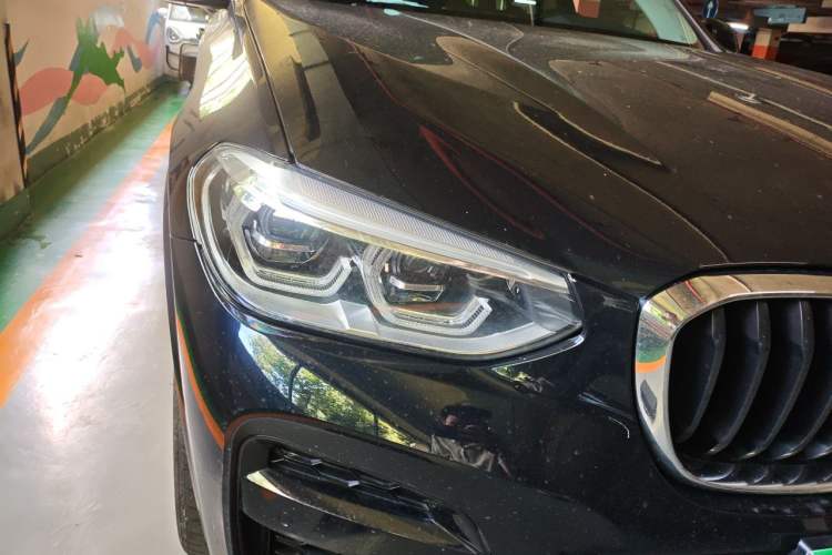Used BMW X3 2020 xDrive30i Luxury Model with M Sport Package Right Front Headlight