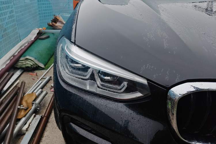 Used BMW X3 2020 xDrive30i Luxury Model with M Sport Package Right Front Headlight