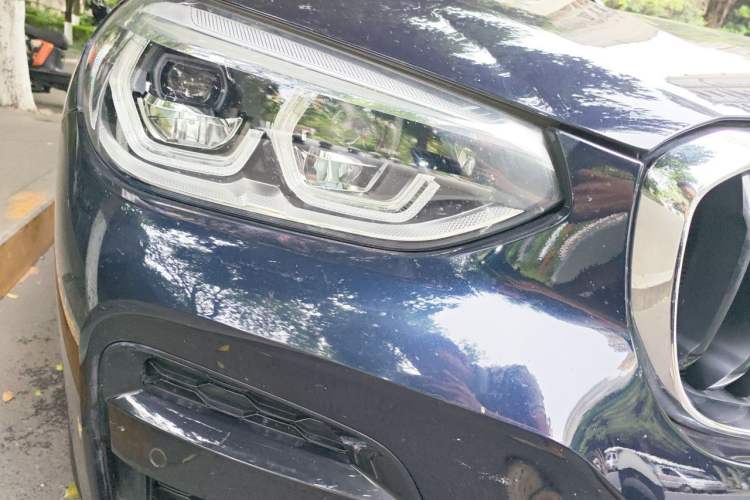 Used BMW X3 2020 xDrive30i Luxury Model with M Sport Package Right Front Headlight