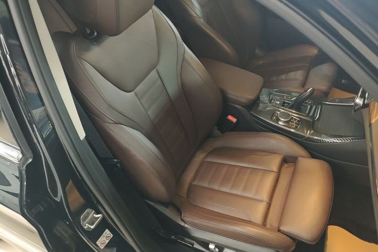 Used BMW X3 2020 xDrive28i Luxury Package Right Front Seat