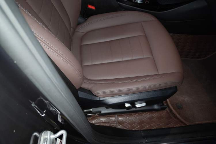 Used BMW X3 2020 xDrive25i M Sport Package Right Front Seat