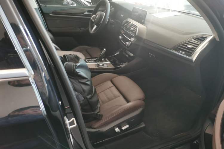 Used BMW X3 2020 xDrive28i M Sport Package Right Front Seat
