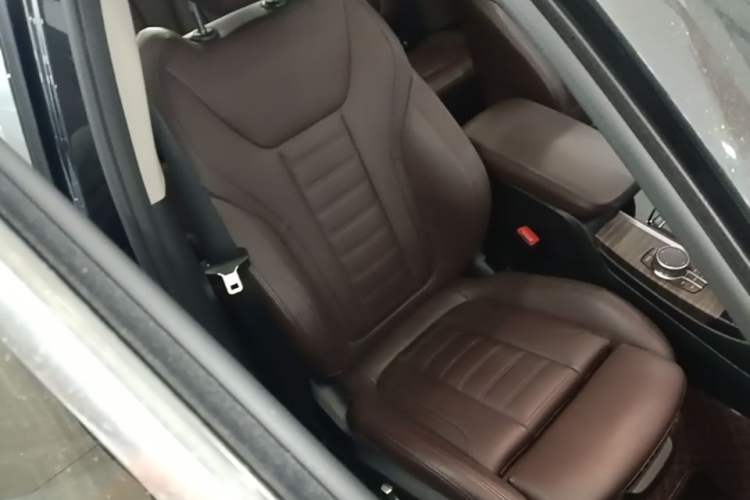 Used BMW X3 2020 xDrive28i Luxury Package Right Front Seat