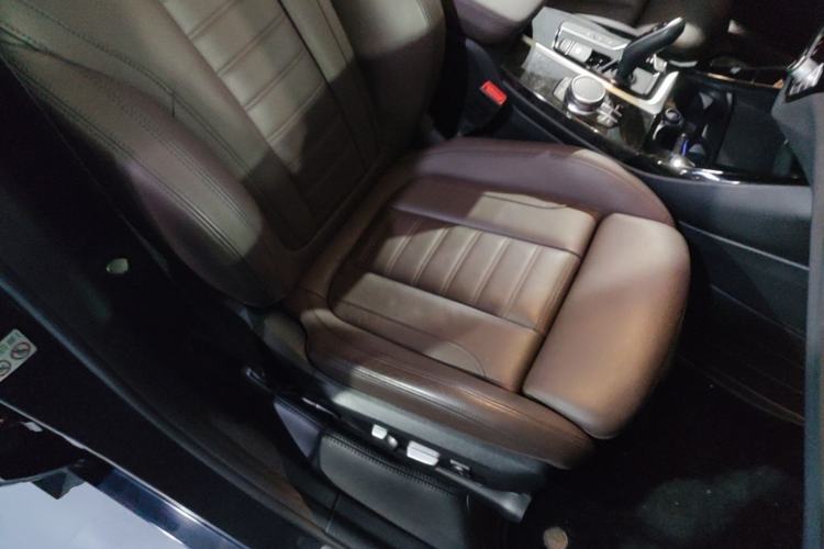 Used BMW X3 2020 xDrive30i Luxury Model with M Sport Package Right Front Seat