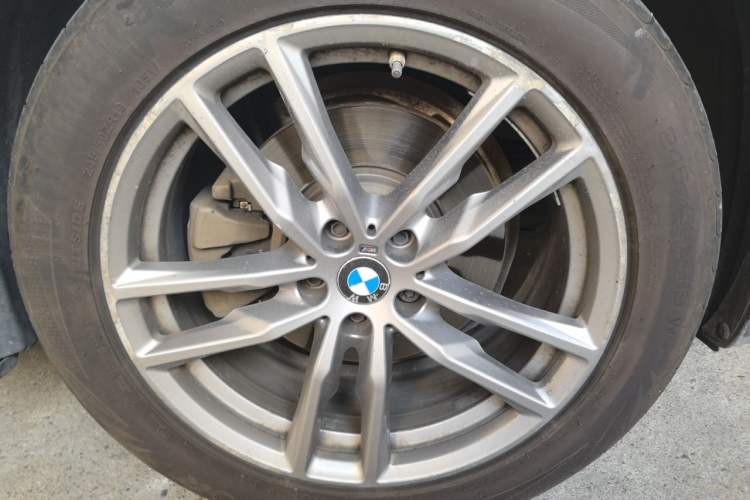 Used BMW X3 2020 xDrive28i M Sport Package Right Front Wheel Hub
