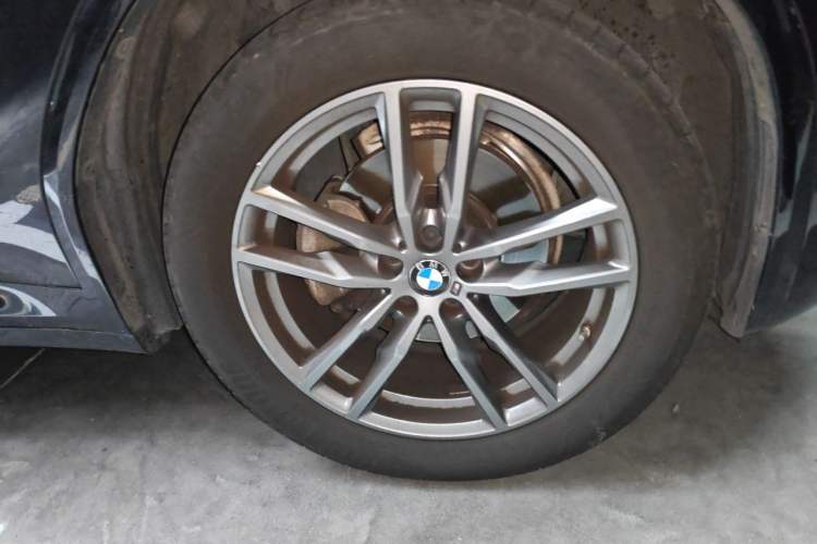 Used BMW X3 2020 xDrive25i M Sport Package Right Front Wheel Hub