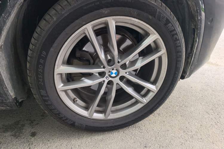 Used BMW X3 2020 xDrive25i M Sport Package Right Front Wheel Hub