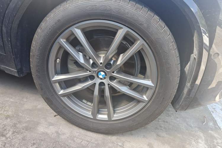 Used BMW X3 2020 xDrive28i M Sport Package Right Front Wheel Hub