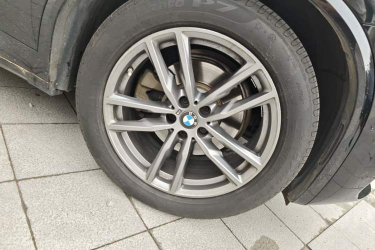 Used BMW X3 2020 xDrive28i M Sport Package Right Front Wheel Hub