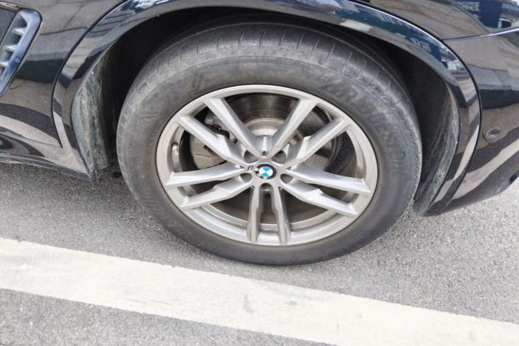 Used BMW X3 2020 xDrive28i M Sport Package Right Front Wheel Hub