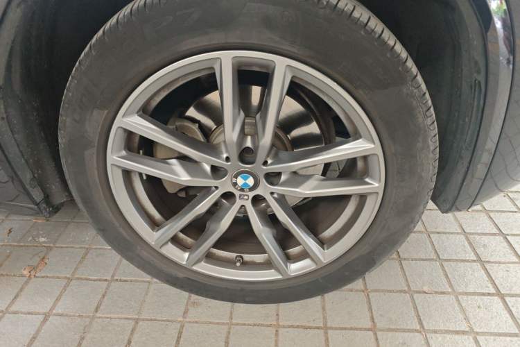 Used BMW X3 2020 xDrive28i M Sport Package Right Front Wheel Hub