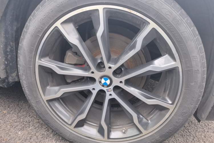 Used BMW X3 2020 xDrive30i Luxury Model with M Sport Package Right Front Wheel Hub