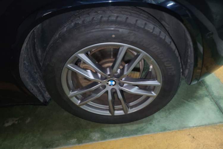Used BMW X3 2020 xDrive28i M Sport Package Right Front Wheel Hub