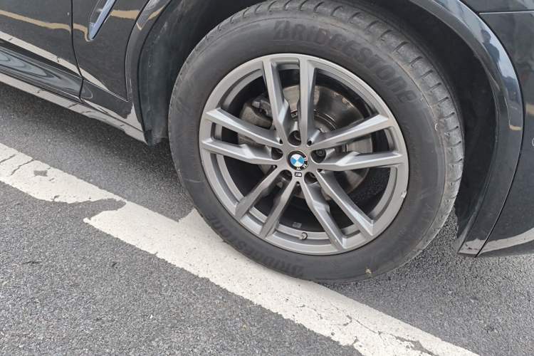 Used BMW X3 2020 xDrive28i M Sport Package Right Front Wheel Hub