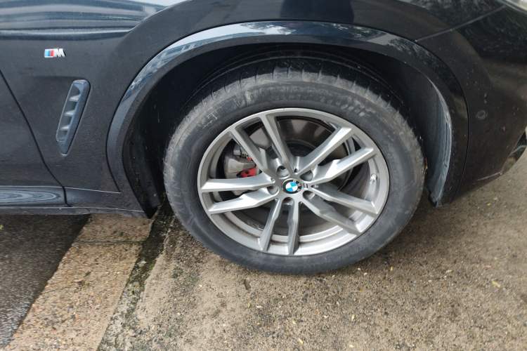 Used BMW X3 2020 xDrive28i M Sport Package Right Front Wheel Hub