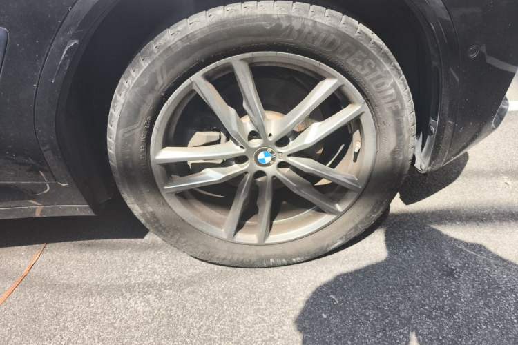 Used BMW X3 2020 xDrive25i M Sport Package Right Front Wheel Hub