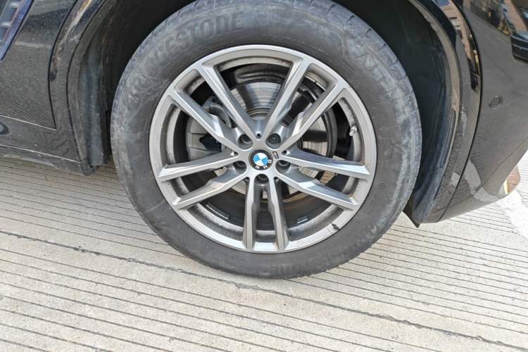 Used BMW X3 2020 xDrive28i M Sport Package Right Front Wheel Hub