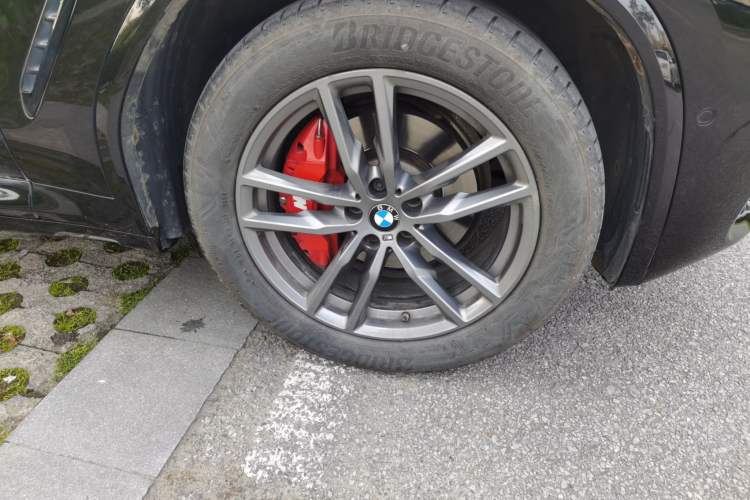 Used BMW X3 2020 xDrive28i M Sport Package Right Front Wheel Hub