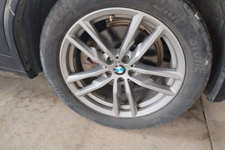 Used BMW X3 2020 xDrive28i M Sport Package Right Front Wheel Hub