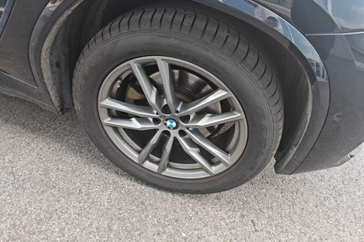 Used BMW X3 2020 xDrive28i M Sport Package Right Front Wheel Hub